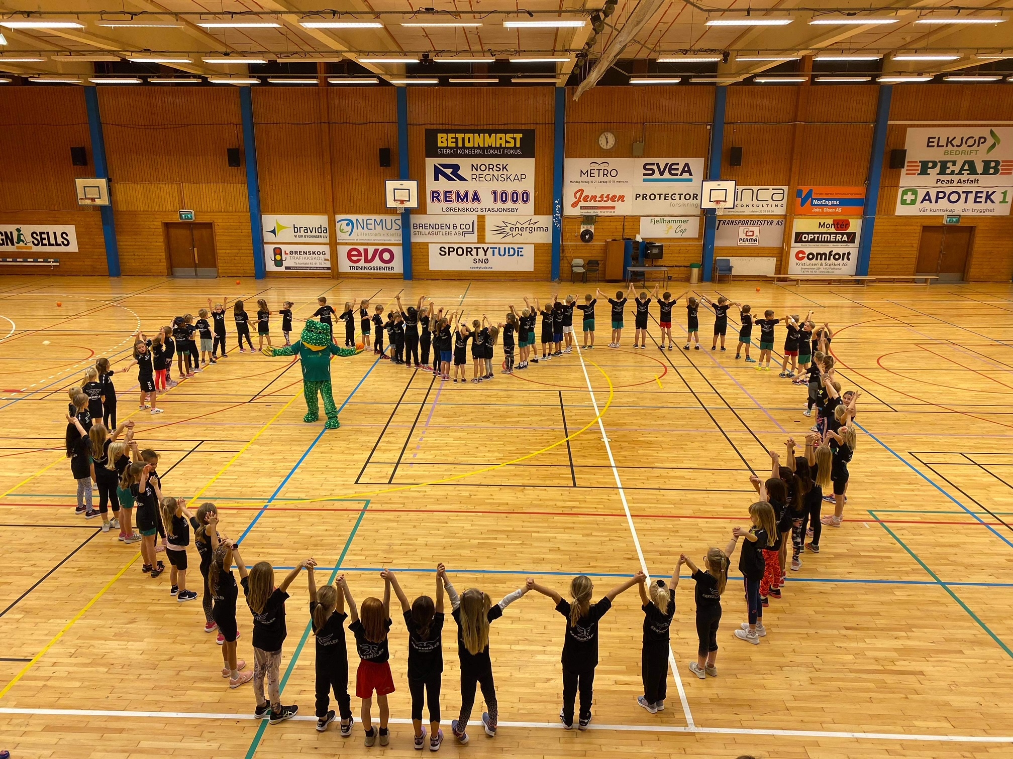 Erkeengler-handballskole-1-1